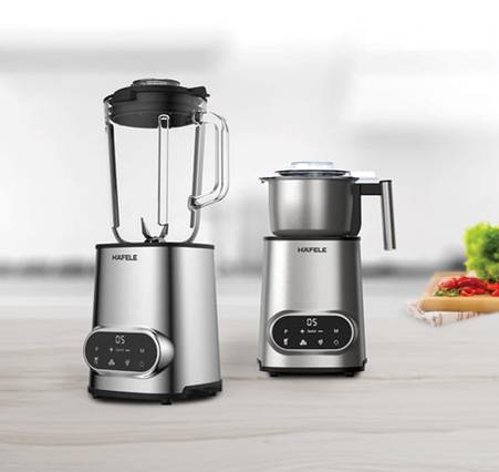 A blender and a blender on a table

AI-generated content may be incorrect.